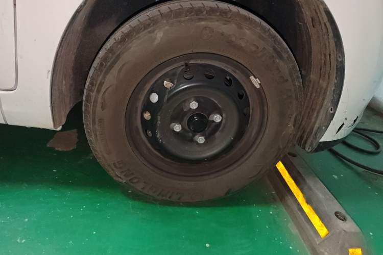 Used Wuling Hongguang New Energy 2024 All-Electric Model 300KM Standard Version
