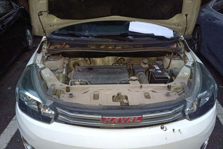 Used Haval H1 2017 Red-Label 1.5L Manual Comfort Model
