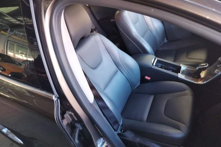 Used Volvo XC60 2017 T5 Smart Upgrade Edition
