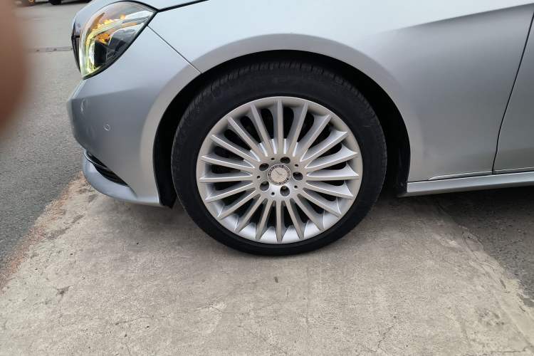 Used Mercedes-Benz E-Class 2014 E 300 L
