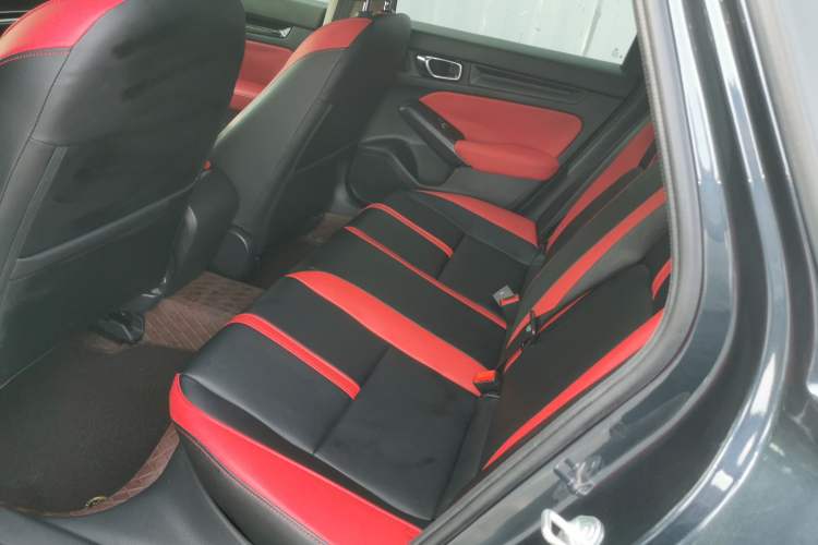 Used Honda Civic 2023 240TURBO CVT Dynamic · Center Stage Special Edition