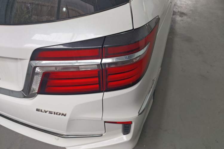 Used Honda Elysion 2016 2.4L Classic Edition