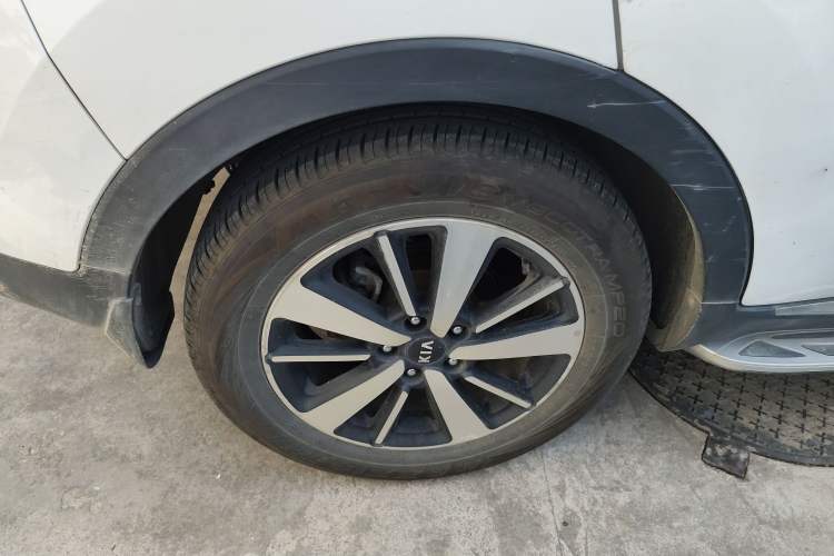 Used Kia KX3 2015 1.6T Automatic Two-Wheel Drive DLX
