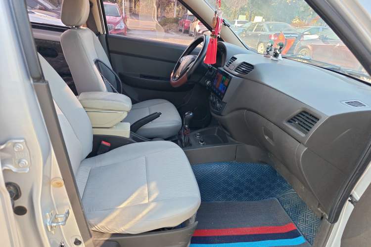 Used Wuling Hongguang 2015 1.5L S Basic Version China V Standard
