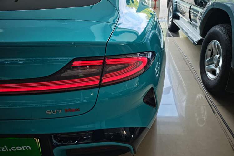 Used  SU7 2024 Four-Wheel Drive Ultra-Long Range Advanced Intelligent Driving Max Edition
