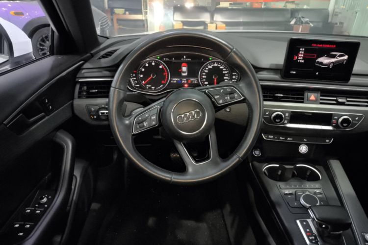 Used Audi A4L 2017 40 TFSI Style Edition
