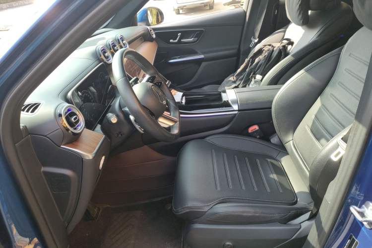 Used Mercedes-Benz GLC 2023 GLC 300 L 4MATIC Dynamic 7-Seater
