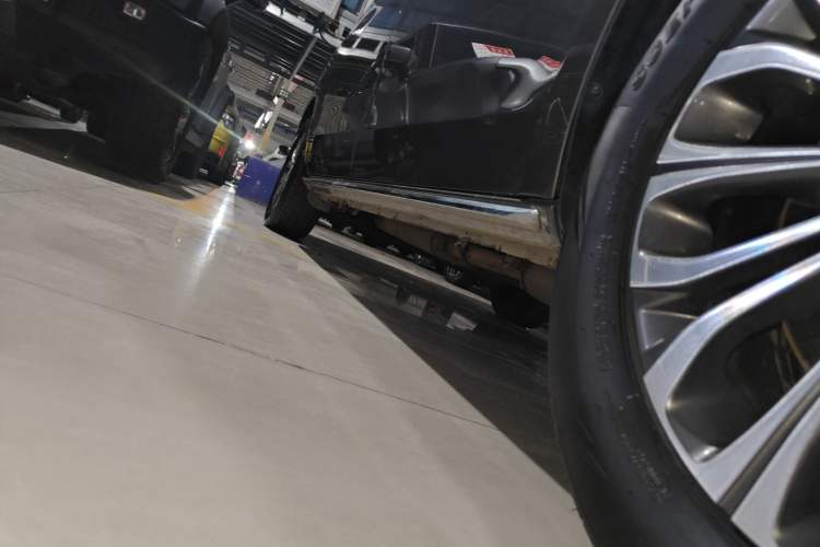 Used Buick GL8 2023 Facelifted Land Cruiser Executive Luxury Version