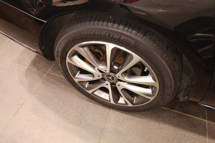 Used Mercedes-Benz E-Class 2017 E 300 L Luxury Model
