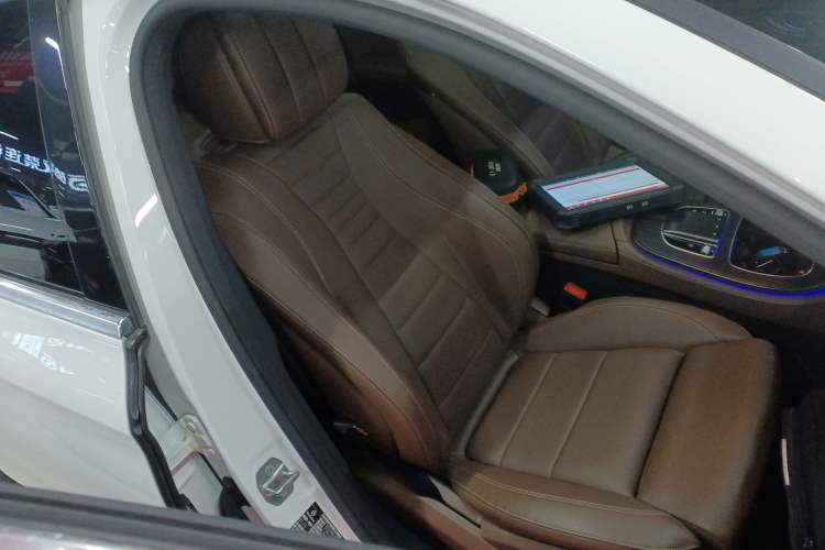 Used Mercedes-Benz E-Class New Energy 2022 Restyled E 350 e L Plug-in Hybrid Sports Sedan
