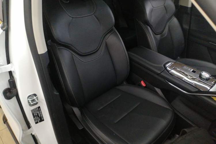 Used Haval H6 2024 1.5T Two-Wheel-Drive Classic Edition
