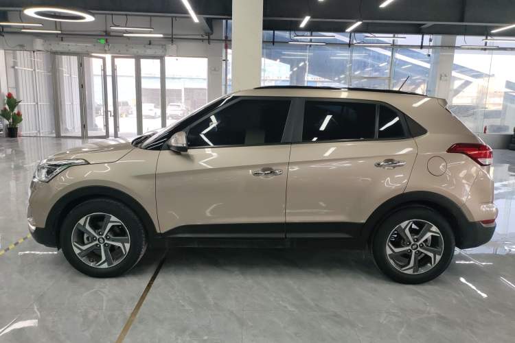 Used Hyundai ix25 2017 1.6L Automatic Smart Version
