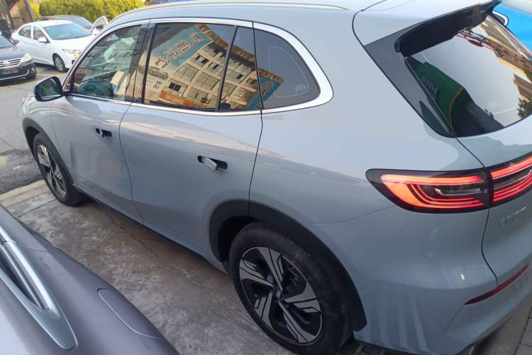 Used  E5 2024 530km Starship Edition
