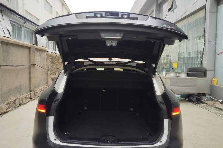 Used Jaguar F-PACE 2016 3.0 SC Four-Wheel Drive R-Sport Sport Edition
