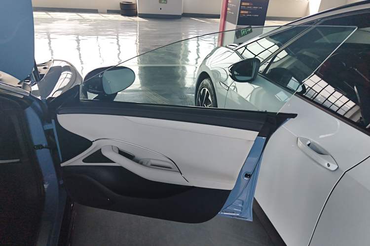 Used  SU7 2024 Four-Wheel-Drive Max Founder's Edition
