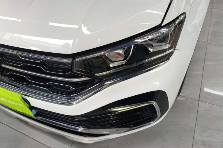 Used Volkswagen Tayron X 2020 330TSI Two-Wheel Drive Luxury Smart Connectivity Version