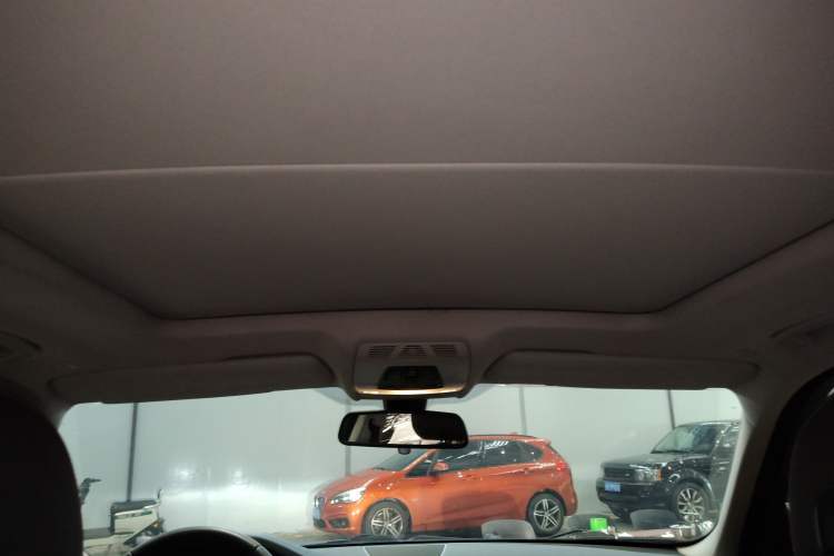 Used BMW X5 2015 xDrive28i
