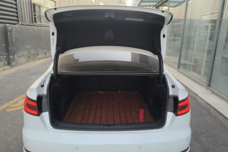 Used Audi A4L 2019 40 TFSI Ambition China VI