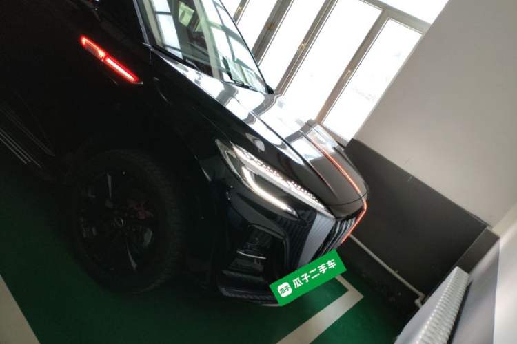 Used Hongqi HS3 PHEV 2025 Model 125km Jingwei PLUS 2 Millionth Anniversary Edition