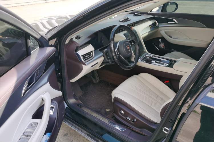 Used Hongqi H5 2024 2.0T Automatic Smart Connect Flagship Edition