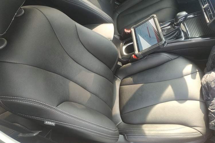 Used Roewe i5 2019 1.5L Automatic 4G Connected Langyue Edition