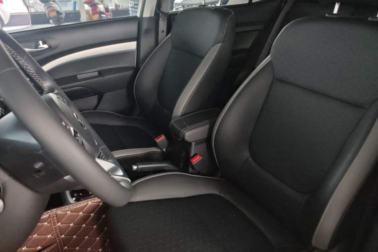 Used Kia kx1 Stonic 2019 1.4L Automatic Sport Edition China VI