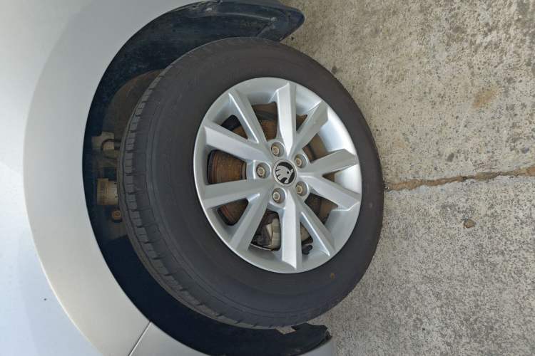 Used Skoda Rapid 2016 1.4L Manual Front-Wheel Drive Version
