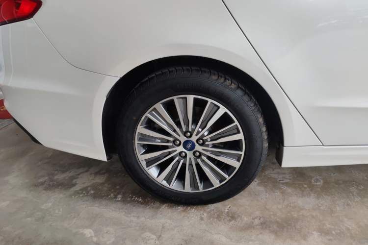 Used Ford Mondeo New Energy 2018 2.0 PHEV Smart-Controlled Fashion Edition China VI Standard
