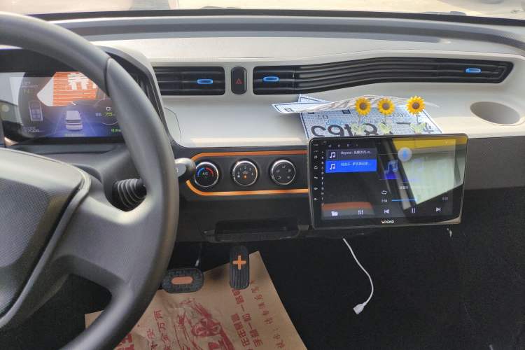 Used Wuling Hongguang MINIEV 2020 Freedom Version Lithium Iron Phosphate
