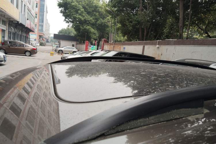 Used Volkswagen Tiguan 2017 300TSI Automatic Two-Wheel Drive Silk Road Comfort Edition
