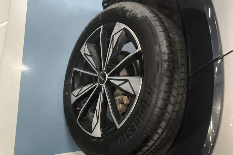 Used Roewe RX5 2023 1.5T Luxury Sliding-Screen Version
