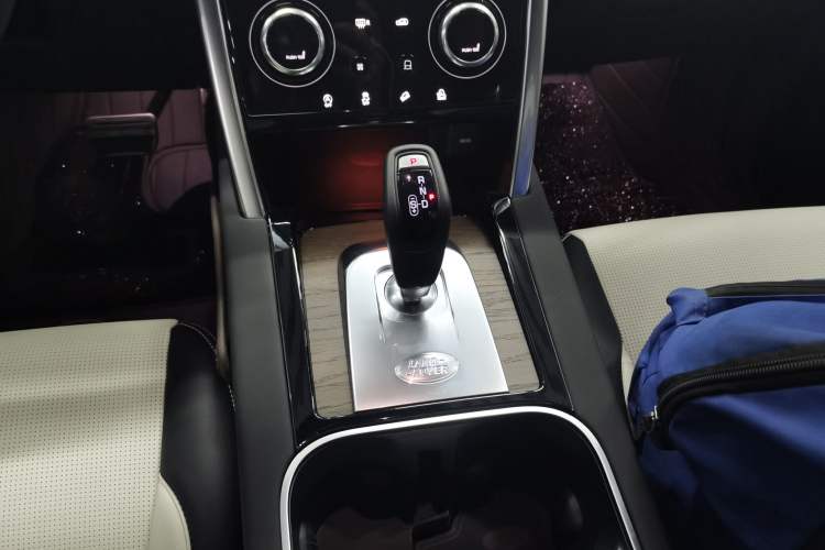 Used Land Rover Discovery Sport 2023 249 PS R-Dynamic SE Performance Tech Edition
