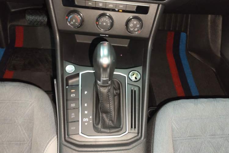 Used Volkswagen Lavida 2023 300TSI DSG Full-Comfort Edition
