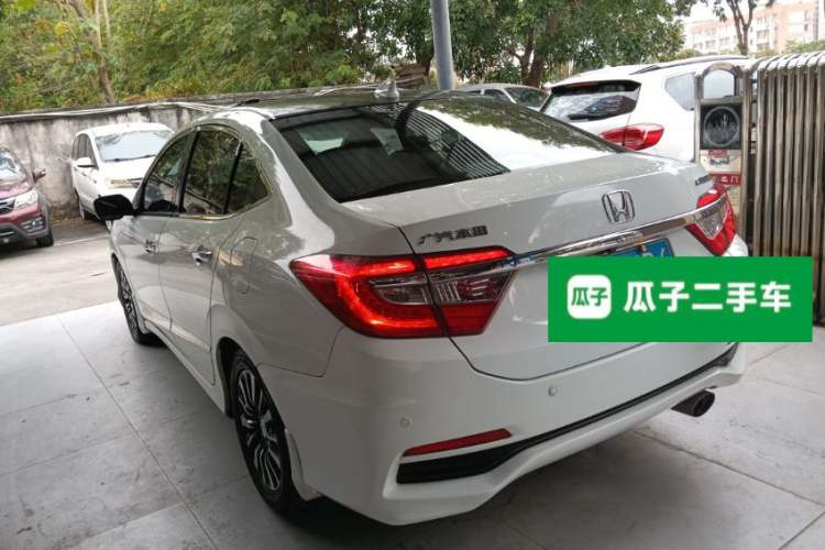 Used Honda Crider 2015 1.8L automatic luxury edition