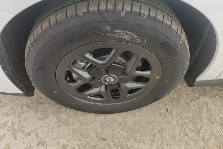 Used BYD Qin PLUS 2025 DM-i Smart Drive 55KM Leading Model
