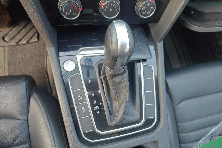 Used Volkswagen Magotan 2018 330TSI DSG Advanced Model
