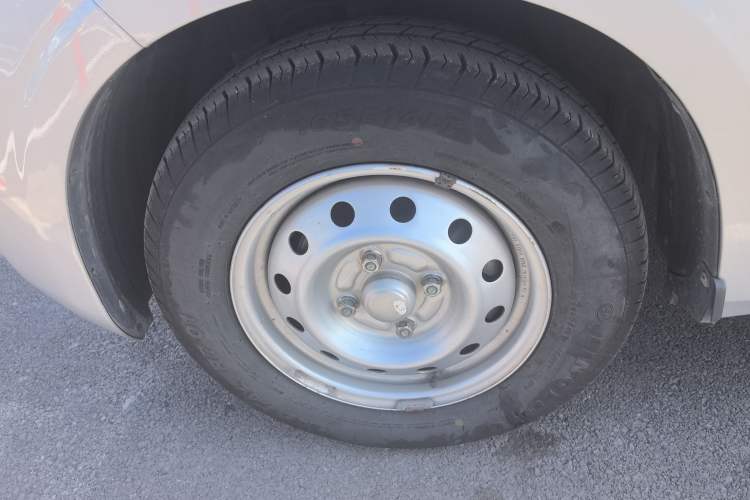 Used Wuling Hongguang V 2019 1.5L Base Window-Sealed Vehicle China VI LAR
