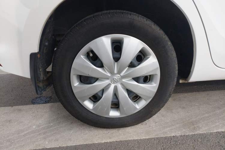 Used Toyota YARiS L 2015 1.5E Automatic Charm Edition