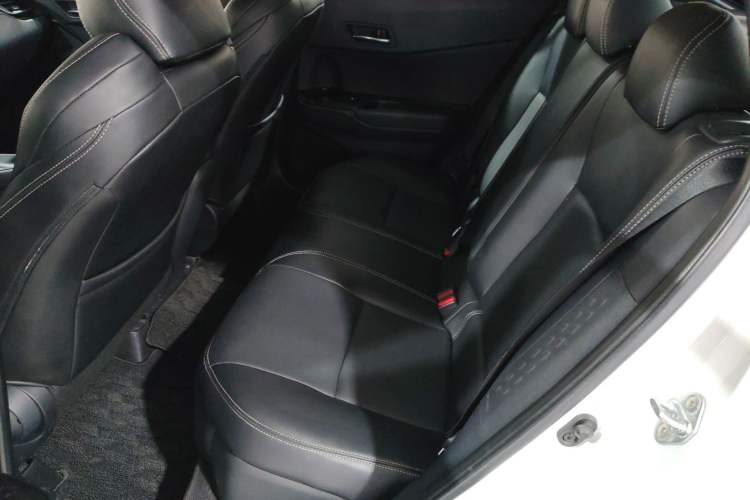 Used Toyota IZOA 2023 2.0L Yixing Version
