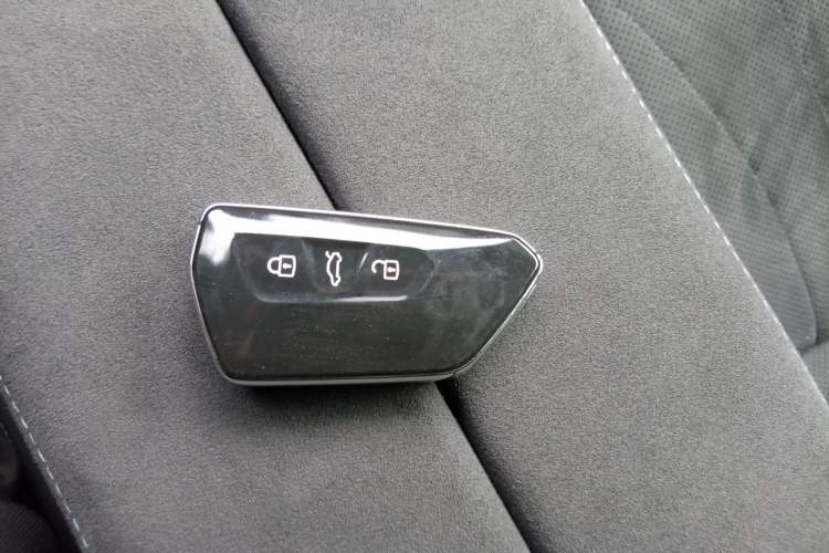 Used Volkswagen Passat 2025 Pro 380TSI Starry Dragon Luxury Edition
