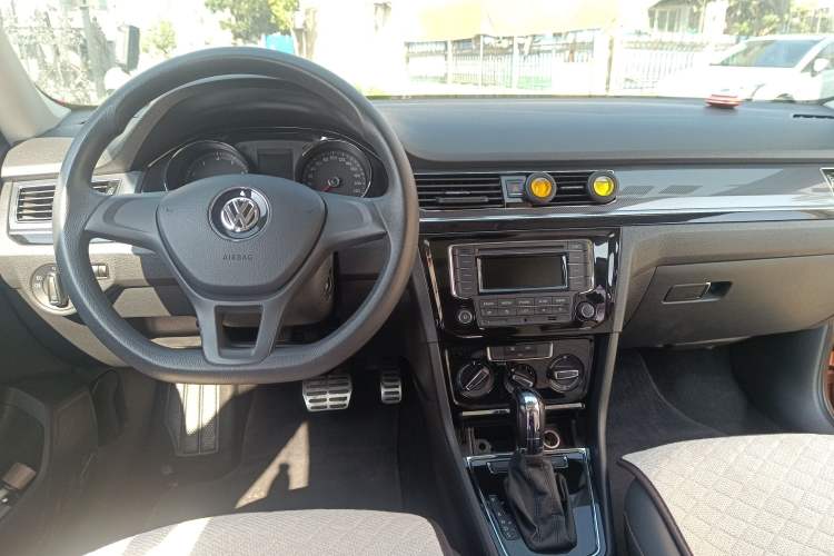 Used Volkswagen C-TREK 2017 1.6L Automatic Comfort Model
