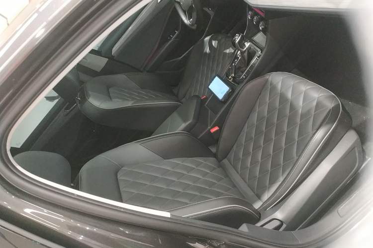 Used Volkswagen Sagitar 2023 300TSI DSG Excellence Edition
