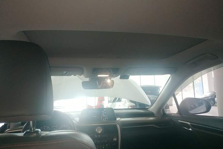 Used Lexus RX 2020 Revised Version 300 Two-Wheel Drive Comfort Edition
