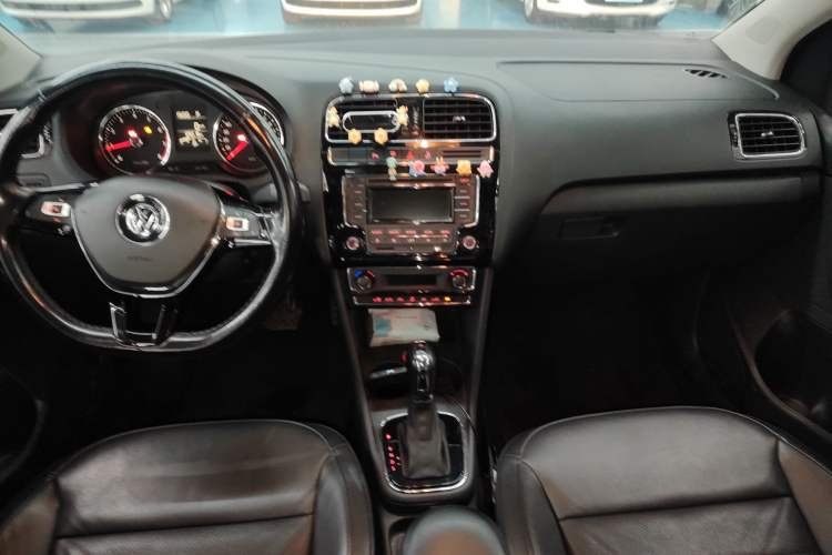 Used Volkswagen Polo 2014 1.6L Automatic Luxury Edition