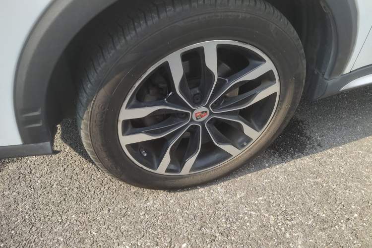 Used Roewe RX5 2016 20T Two-Wheel Drive Automatic Internet Smart Edition