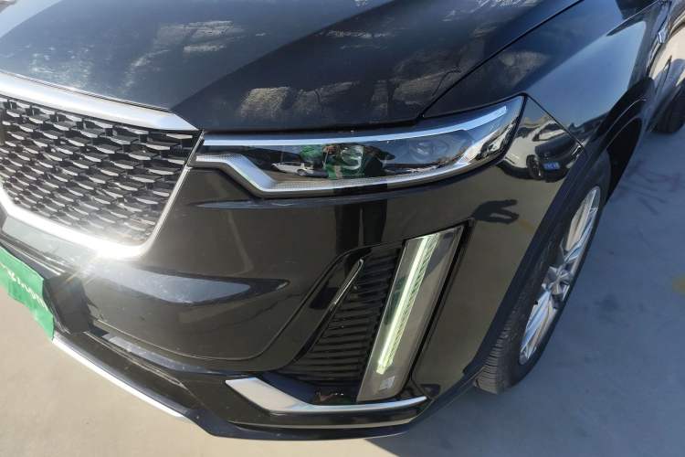 Used Cadillac XT6 2022 2.0T Six-Seater Four-Wheel Drive Luxury Version
