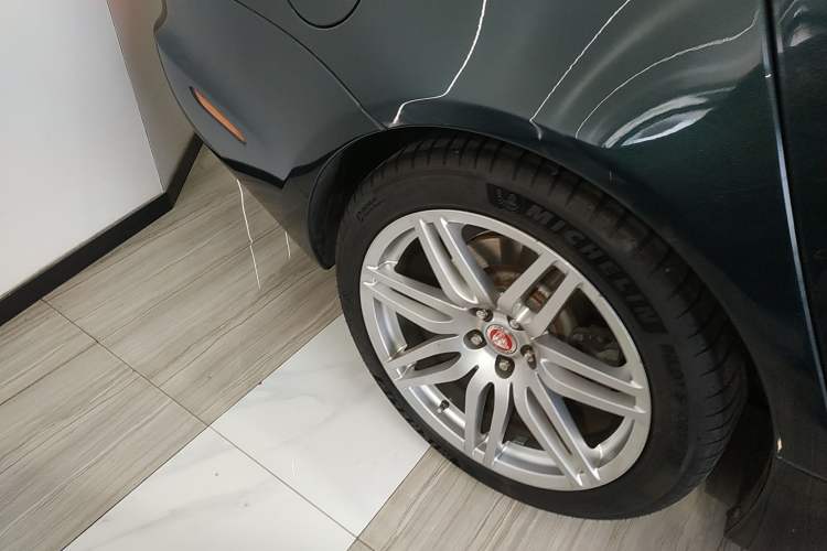 Used Jaguar XJ 2016 XJL 3.0 SC Two-Wheel-Drive Elegant Business Edition
