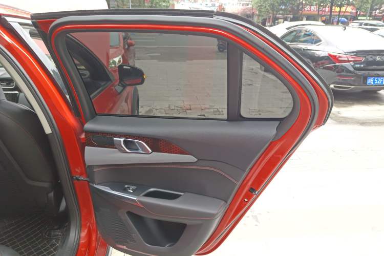 Used Lynk & Co 02 2019 1.5T DCT Two-Wheel Drive Pro Edition China VI Standard
