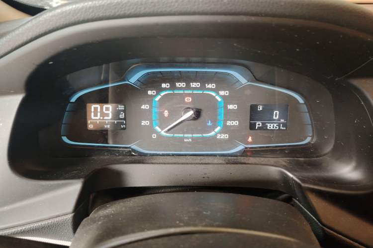 Used Roewe 360 2016 1.5L Automatic Smart Screen Version
