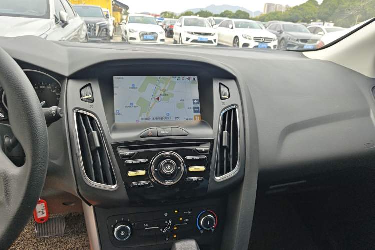 Used Ford Focus 2015 Hatchback 1.6L Automatic Comfort Model